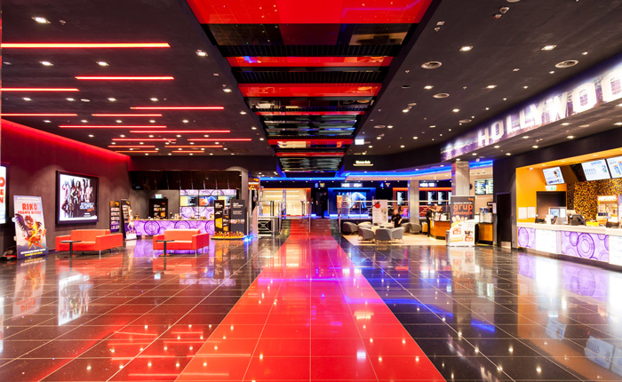 Kino Cinema City Starogard Gdański mieści się w centrum handlowym Galeria Neptun. Posiada 6 klimatyzowanych sal, które pomieszczą jednocześnie blisko 1 000 widzów. Wszystkie wyposażone są w innowacyjne technologie projekcji filmów, wysokiej klasy systemy dźwiękowe i wygodne fotele kinowe.